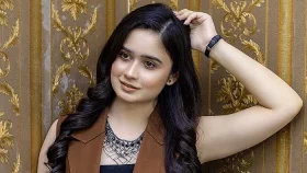 আরিফিন শুভর সঙ্গে প্রেমের বিষয়ে যা বললেন ঐশী