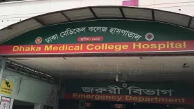 অফিস শেষে ফিরছিলেন বাসায়, গুলিস্তানে দুই বাসের চাপায় পড়ে মৃত্যু