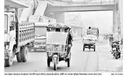 মহাসড়কে দাপিয়ে বেড়াচ্ছে নিষিদ্ধ যান