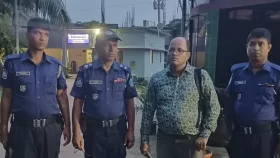 এস আলম গ্রুপকে অর্থপাচারে সহায়তাকারী আটক
