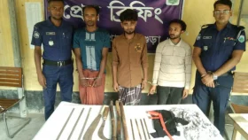 আদমদিঘীতে ডাকাতির প্রস্তুতিকালে গ্রেপ্তার ৩