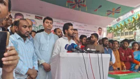 একই সঙ্গে দলীয় প্রধান ও সরকারপ্রধান নয়, বললেন নুর
