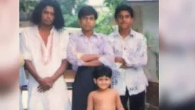 লুঙ্গি-পাঞ্জাবিতে চেনা জেমস