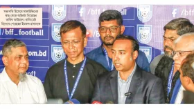 নতুনের হাতে নিরাপদ হোক ফুটবল