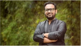শেখ হাসিনার পতন নিয়ে সিনেমা বানাবেন রায়হান রাফী