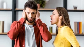 প্রেমিকা চিৎকার করলে কী চুপ থাকবেন?&nbsp;