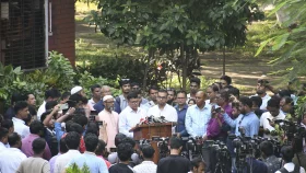 শিক্ষকসহ ৮১ জনের বিরুদ্ধে মামলা করবে বেরোবি প্রশাসন