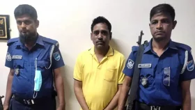 ডিবি হারুনের ক্যাশিয়ার খ্যাত মোকাররম গ্রেপ্তার