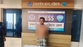 স্ত্রীকে হত্যার পর মায়ের গলায় ছুরি ধরা সেই যুবলীগ নেতা কারাগারে