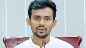 ৪ ঘণ্টা করে ট্রাফিকের দায়িত্বে থাকবে শিক্ষার্থীরা : উপদেষ্টা আসিফ