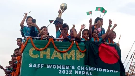 এবারও ছাদখোলা বাসে বরণ করা হবে চ্যাম্পিয়ন মেয়েদের
