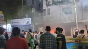 জাতীয় পার্টির অফিসে আগুন, ধাওয়া-পাল্টা ধাওয়া