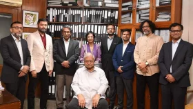 সংবিধান সময়োপযোগী করার পরামর্শ ড. কামাল হোসেনের