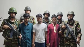 কচুক্ষেতে সেনাবাহিনী-পুলিশের গাড়িতে আগুনের ঘটনায় আটক ৩