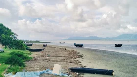 নাফনদীর দুই চর ঘিরে বিস্ফোরণের শব্দ, আতঙ্কে বাসিন্দারা