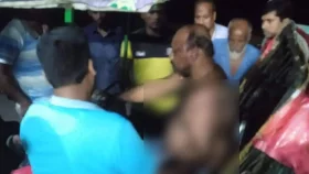 বাড়ি থেকে তুলে নিয়ে ছাত্রলীগ নেতার চোখ উপড়ে ফেলার চেষ্টা