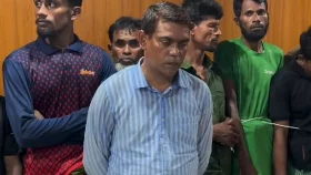 ইলিশ ধরতে গিয়ে ব্যাংক কর্মকর্তা আটক&nbsp;