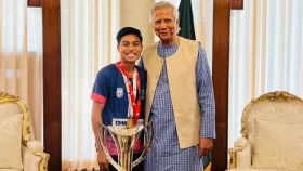 প্রধান উপদেষ্টা বললেন &lsquo;তোঁয়ার বাড়ি হড়ে?&rsquo;