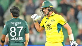 নাসিম শাহকে ব্যাট হাতেই জবাব দিলেন প্যাট কামিন্স