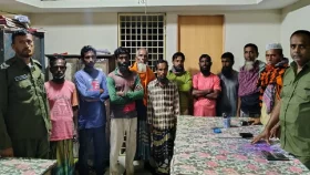 সুন্দরবনে দস্যুদের কবল থেকে ১০ জেলে উদ্ধার