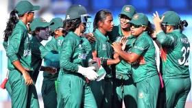 ৪ বছরে ৬৯ ওয়ানডে আর টি-২০, জ্যোতিরা টেস্ট খেলবে কবে!