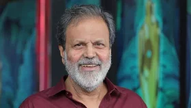 নাটকের প্রদর্শনী বন্ধ করা ঠিক হয়নি: তারিক আনাম খান