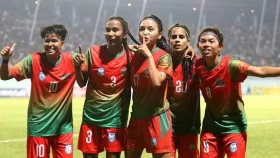 এক কক্ষে ৮ জন, বাথরুম একটি, নেই পুষ্টিকর খাবার!