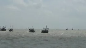 বঙ্গোপসাগরে মাঝিকে গুলি করে হত্যা