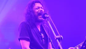 এবার অ্যাডিলেডে জেমসের কনসার্ট