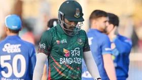 অভিষিক্ত জাকেরের ছক্কায় ২৫২ বাংলাদেশের