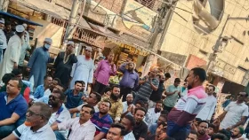 &lsquo;হাসিনাবিরোধী&rsquo; স্লোগানে কাঁপছে আওয়ামী লীগের কেন্দ্রীয় কার্যালয়