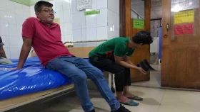 গুলিস্তানে ছাত্রজনতার মারধরে আহত ৫ জন চিকিৎসা নিলেন ঢামেকে