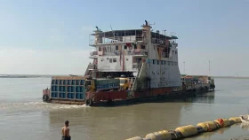 দুই দিন পর আরিচা-কাজিরহাট রুটে চলছে ফেরি