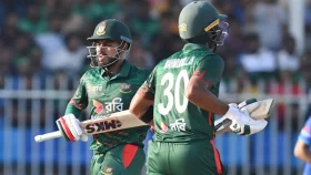 মিরাজদের নতুন সমস্যা, ডট বল খেলার প্রবণতা