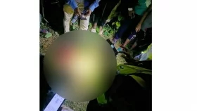 তরুণীর লাশের ১৫০ গজ দূরে পলিথিনে মোড়ানো ছিল হাতের কবজি ও মাথা