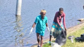 লেকে ভাসছিল অজ্ঞাত ব্যক্তির ৭ টুকরো লাশ