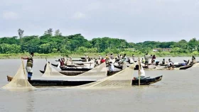 হালদা নদীতে অভিযান, ৫ হাজার মিটার ঘেরা জাল জব্দ