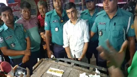 খুলনায় যুবকের পেটে মিলল ৮টি স্বর্ণের বার