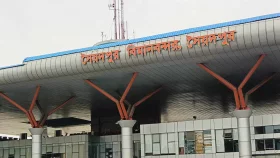 উত্তরাঞ্চলে তাপমাত্রা ১৬ ডিগ্রির ঘরে, ঘন কুয়াশায় ফ্লাইট অবতরণে দেরি