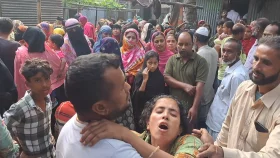 বাড়িতে মুরগি যাওয়ায় প্রতিবেশীকে হত্যার অভিযোগ