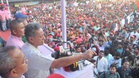 ভোটাধিকারের জন্য বিএনপি আবার ত্যাগ স্বীকার করতে রাজি: খসরু