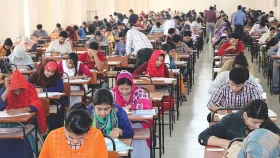 সরকারি চাকরিতে আবেদনের বয়সসীমা ৩২ বছর করে প্রজ্ঞাপন জারি