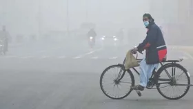 দিল্লির দূষণ দিনে ৪৯টি সিগারেট খাওয়ার সমান!