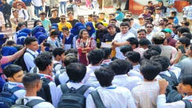 পাঠ্যপুস্তকে আবু সাঈদ-মুগ্ধর সাথে ওয়াসিম আকরামের নাম না রাখা বৈষম্যমূলক: ছাত্রদল সম্পাদক&nbsp;