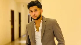 হঠাৎ প্রকাশ্যে এসে বিয়ে নিয়ে &lsquo;গোপন তথ্য&rsquo; জানালেন আফ্রিদি