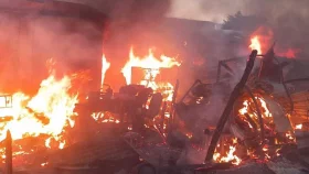 আড়াইহাজারে ভয়াবহ অগ্নিকাণ্ড, কয়েক কোটি টাকার ক্ষতি &nbsp;