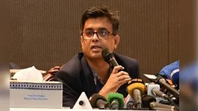 শিক্ষার্থীদের সন্ত্রাসী আখ্যা দেওয়া গণমাধ্যম চিহ্নিত করা হবে: শফিকুল আলম