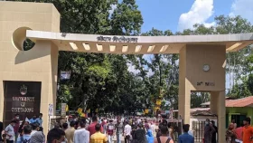দুর্ঘটনার কবলে চবি উপাচার্য