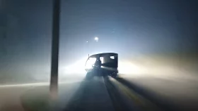 দিনে গরম, রাতে ঘন কুয়াশা-শীত