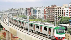 মাঝপথে মেট্রোরেল হঠাৎ কেন বন্ধ হয়ে যায়?